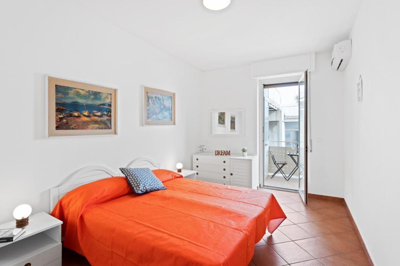 Aci Castello Seaview Apartment With Parking Экстерьер фото
